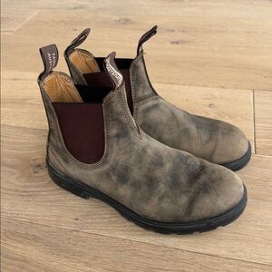 Blundstone Distressed Brown Chelsea Boots